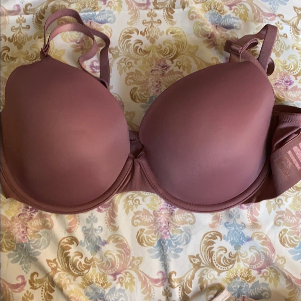 Brans new VS bra.
